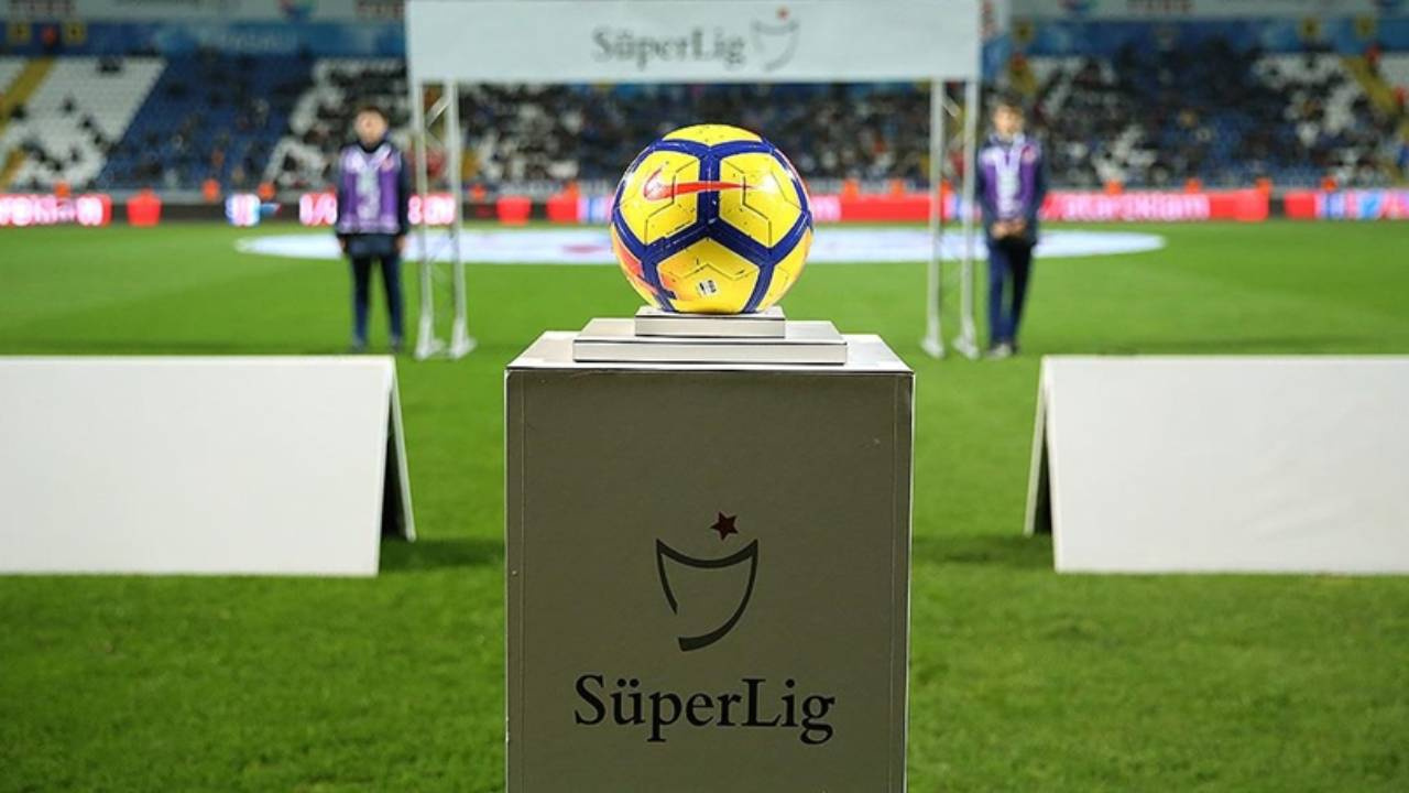 Süper Lig battı... FIFA'dan 7 takıma yasak