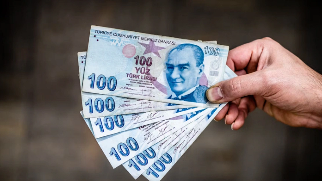 En düşük emekli aylığında rakam ortaya çıktı. Emekliler dikkat. Emekliye ek zamda iki formül