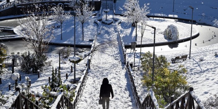 Trabzon Ve Hakkari'de Eğitime Kar Engeli