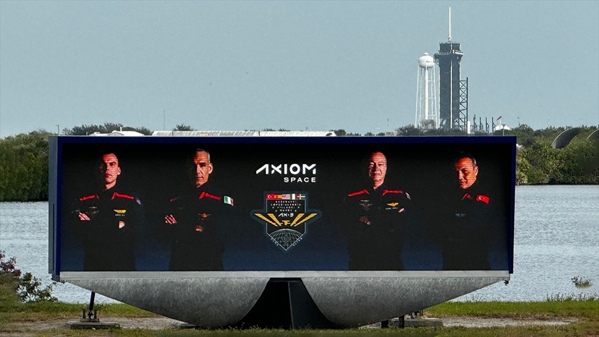 Türkiye'nin İlk Uzay Yolcusu Gezeravcı, Son Hazırlıklarını Yapıyor