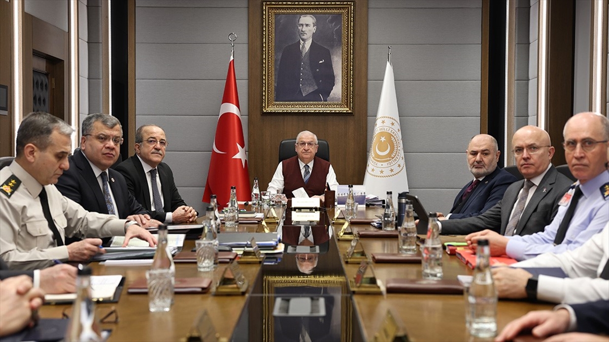 Irak Ve Suriye'nin Kuzeyine Düzenlenen Hava Harekatları İle 78 Hedef İmha Edildi, 77 Terörist Etkisiz Hale Getirildi