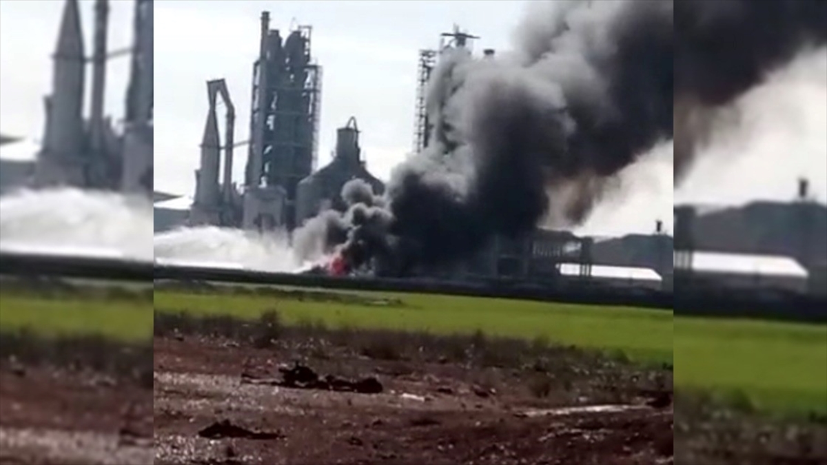 Suriye'de Lafarge Tesisi Yerleşkesinde Yuvalanan Pkk/ypg'lilere Ait Kritik Hedef Vuruldu