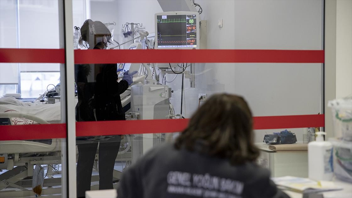 Yoğun Bakımlarda "mevsimsel" Etkiyle Doluluk Yaşanıyor