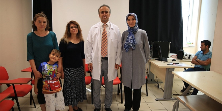 'Tüp Mide Ameliyatı'yla Zayıflayıp Hastalıklarından Kurtuldular