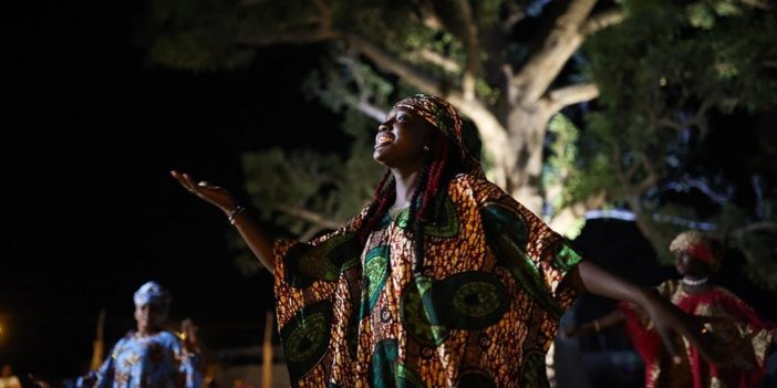 Senegal'de Baobab Ormanındaki Geleneksel Gösteriler Ülke Kültüründen Renkli Kesitler Sunuyor