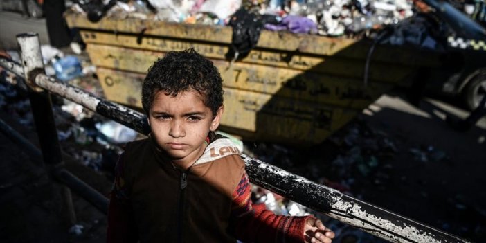 Gazze'de Yerinden Edilenler Su Kıtlığı Nedeniyle Temel İhtiyaçlarını Dahi Karşılayamıyor