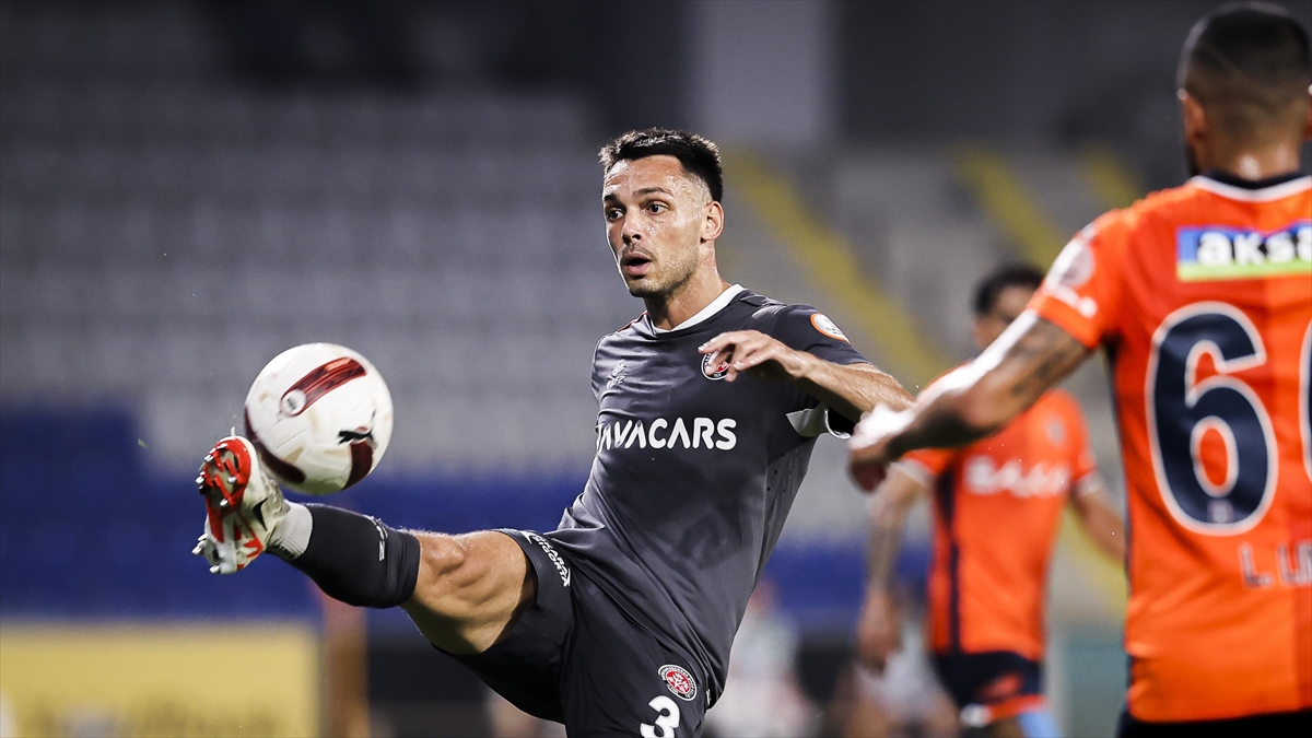 Fatih Karagümrük, Rams Başakşehir'i Ağırlayacak