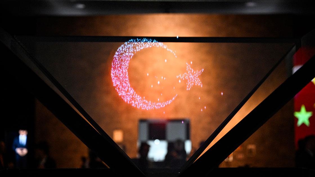 Mit'in 97. Kuruluş Yılına İthafen "temas İstanbul" Sergisi Açıldı