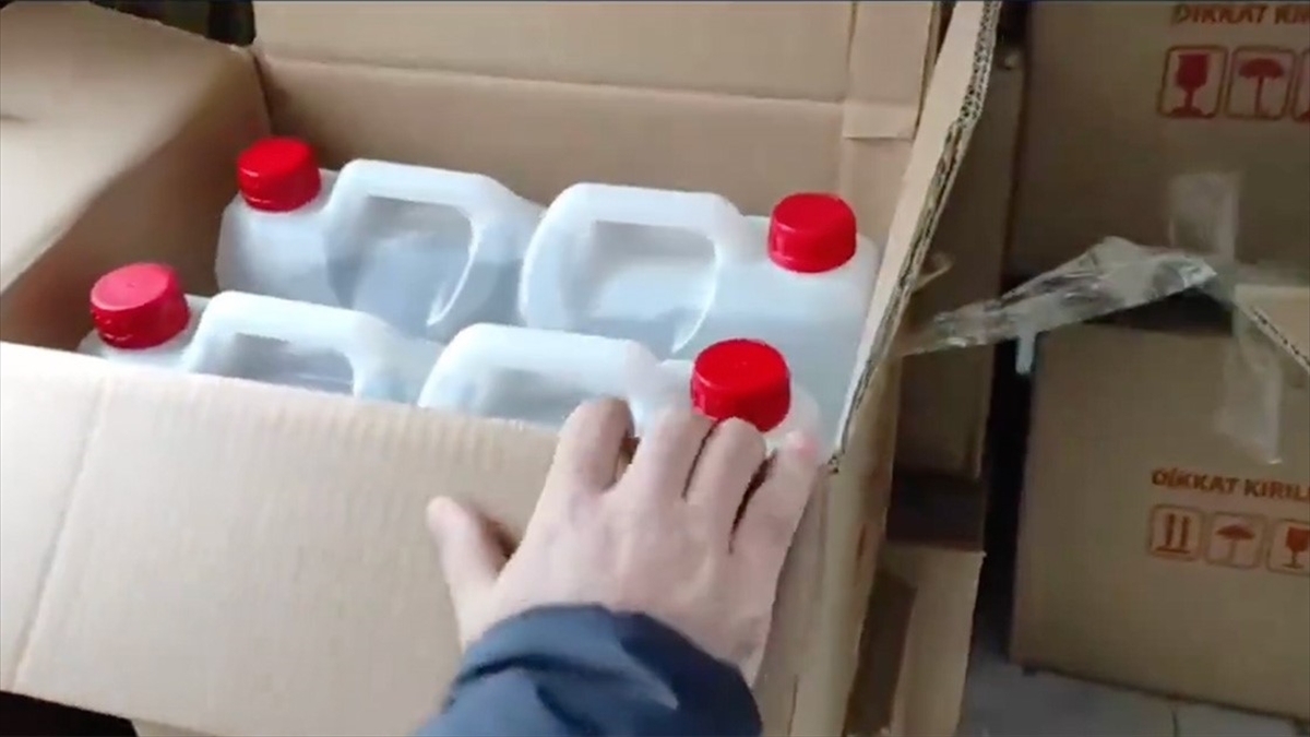 Çengel-6 Operasyonu'nda 1 Ton 56 Litre Etil Alkol Ele Geçirildi