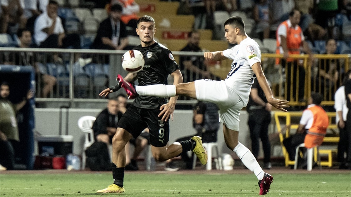 Pendikspor İle Kasımpaşa, Süper Lig'de Yarın Karşı Karşıya Gelecek