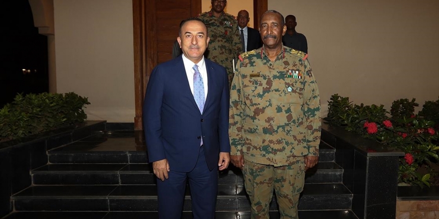 Dışişleri Bakanı Çavuşoğlu'nun Sudan Askeri Geçiş Konseyi Başkanı İle Görüştü