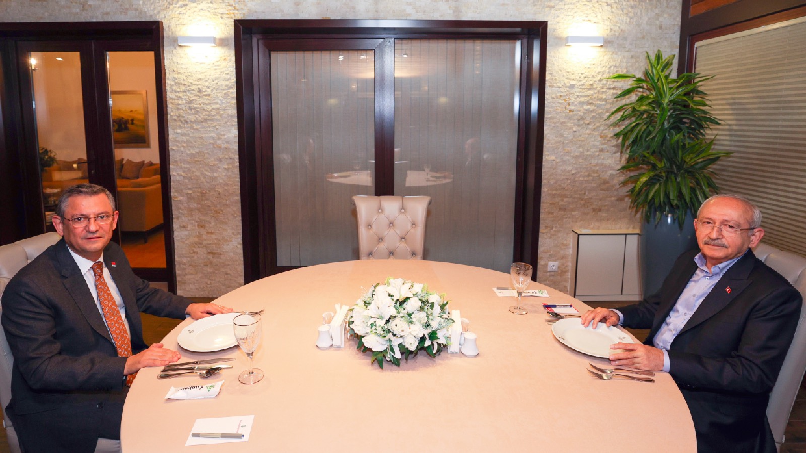 Özgür Özel ve Kemal Kılıçdaroğlu bir araya geldi