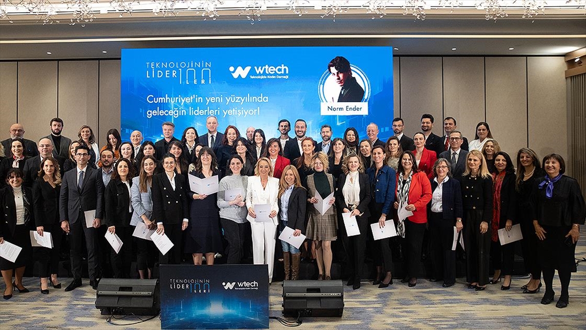 Teknolojide Kadın Derneği, Cumhuriyetin Yeni Yüzyılında Geleceğin Liderlerini Yetiştiriyor