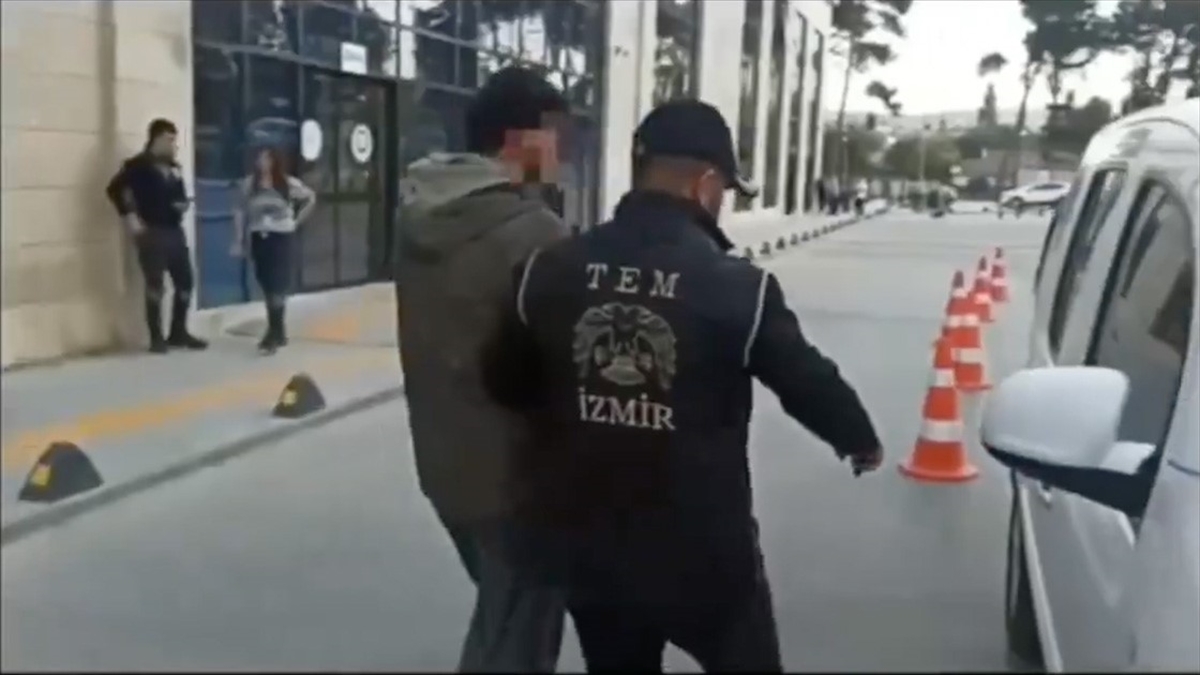 Fetö'ye Yönelik Kıskaç-5 Operasyonlarında 27 Şüpheli Yakalandı