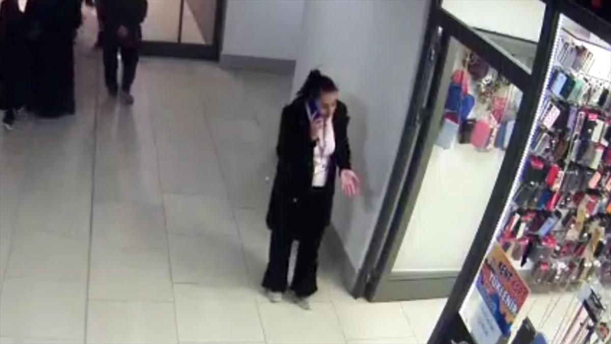 Adana'da Sahte Doktor Yaka Kartı Kullanan Kadın Yakalandı