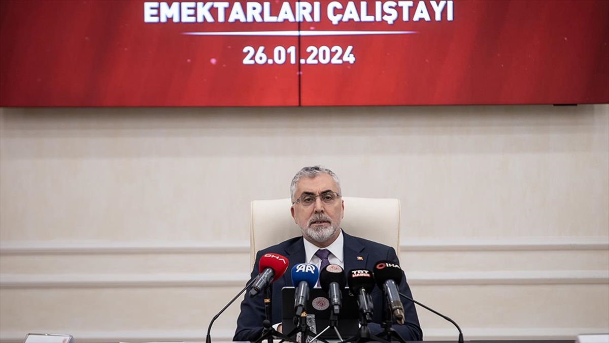 Bakan Işıkhan: 2024 Emekliler Yılı Kapsamında "türkiye Yüzyılının Emektarları Programı"nı Hayata Geçireceğiz