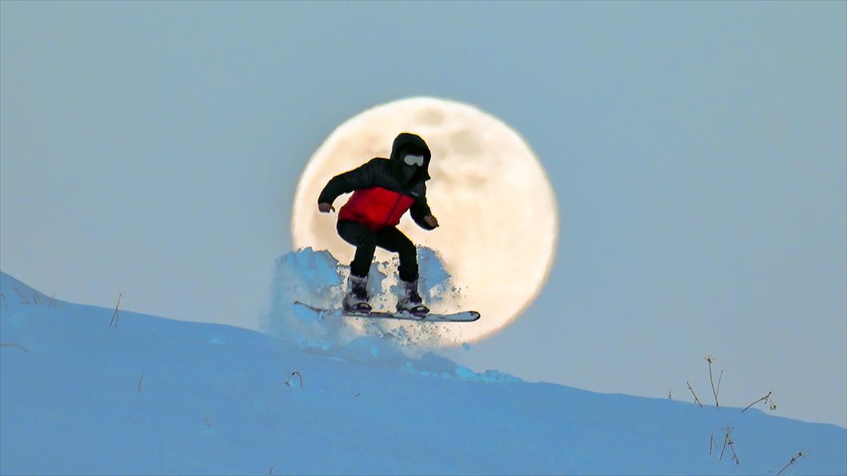 GSB, Gençleri 10 Farklı İlde Tematik Kış Kamplarında Buluşturacak