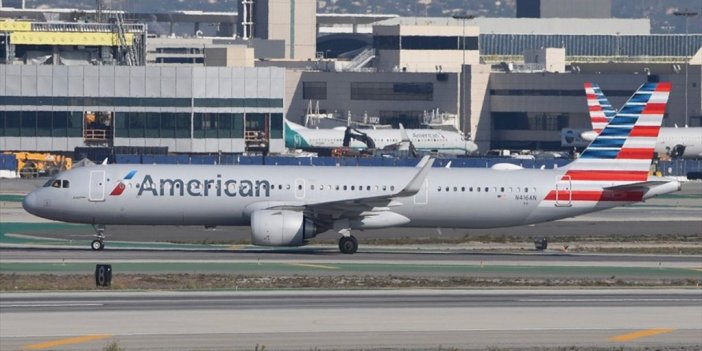 Abd'nin Los Angeles Kentinden Hawaii'ye Giden Yolcu Uçağının Sert İniş Yapması Sonucu 6 Kişi Yaralandı