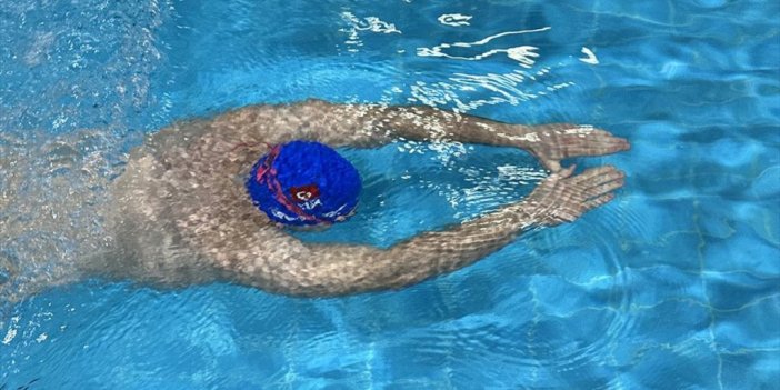 Türkiye Şampiyonu Yüzücü Recep Hazar Kirez, Yeni Madalyalar İçin Kulaç Atıyor