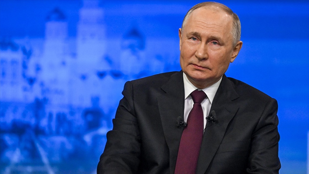 Putin'in Devlet Başkanlığı Seçimindeki Adaylığı Rusya Merkez Seçim Komisyonunca Onaylandı