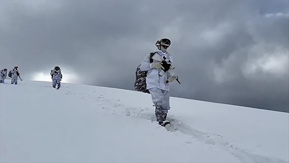 Bölücü Terör Örgütüne Yönelik Geçen Yıl Yapılan Operasyonlarda 923 Terörist Etkisiz Hale Getirildi