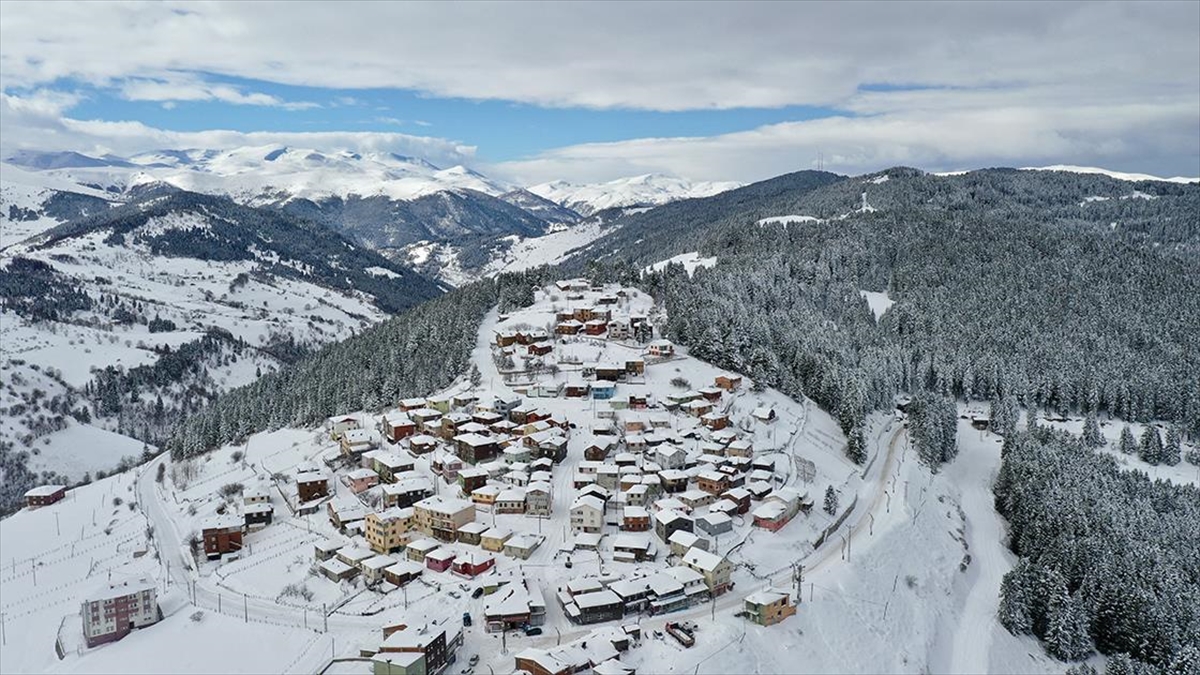 Kümbet Yaylası Doğaseverlerin Kış Rotasında!