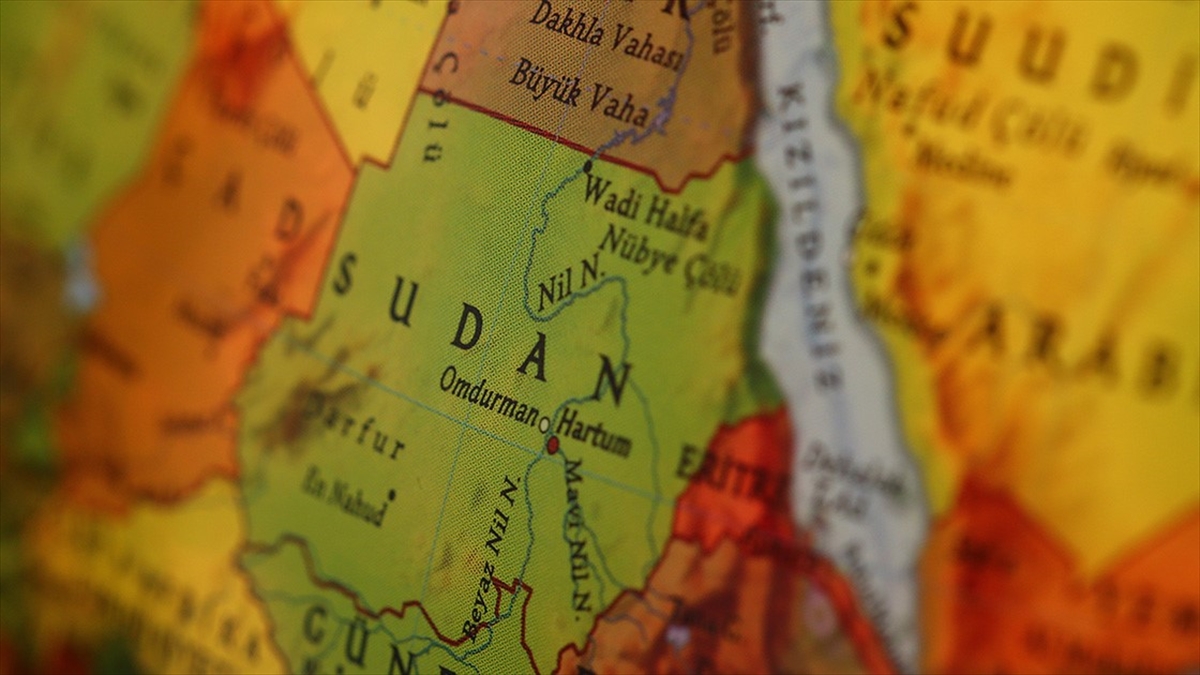 Husiler: Kızıldeniz'de Abd Donanmasına Ait Savaş Gemisini Vurduk