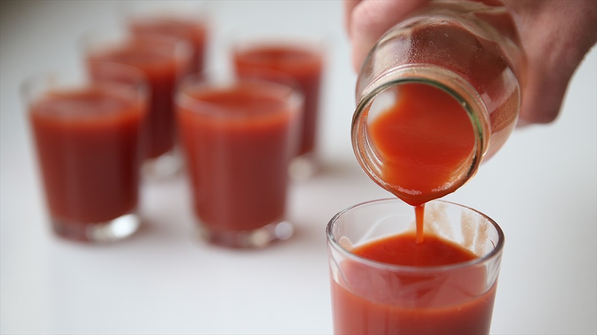 Domates Suyunun Antimikrobiyal Özellikleri Tifo Hastalığının Önüne Geçebilir