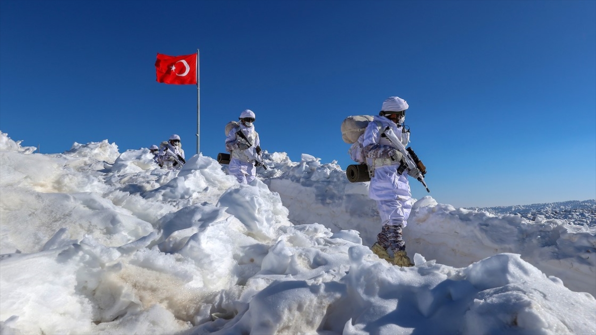 Msb: Irak Ve Suriye'nin Kuzeyi Dahil Son Bir Haftada 63 Terörist Etkisiz Hale Getirildi