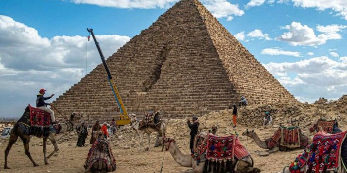 Mısır'da bir piramidi granitle kaplayacak restorasyon projesi gündem oldu