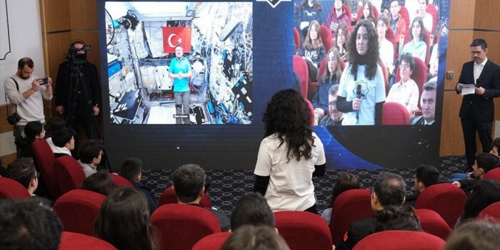 Alper Gezeravcı, Astronot Olmanın Şifrelerini Gebzeli Öğrencilerle Paylaştı