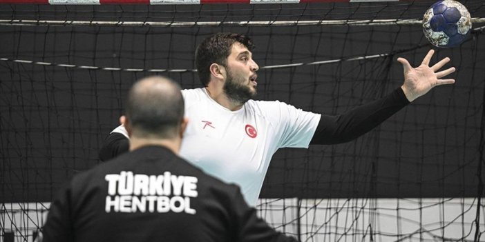 Depremzede Hentbolcu Mehmet Emre, Hem Beşiktaş'ta Hem Milli Takımda Kupaları Kaldırmak İstiyor