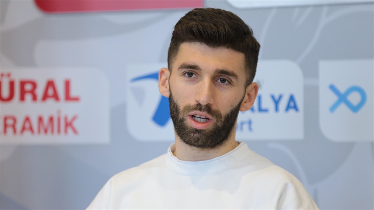 Hatayspor, Sol Kanat Oyuncusu Doğukan Sinik'i Transfer Etti