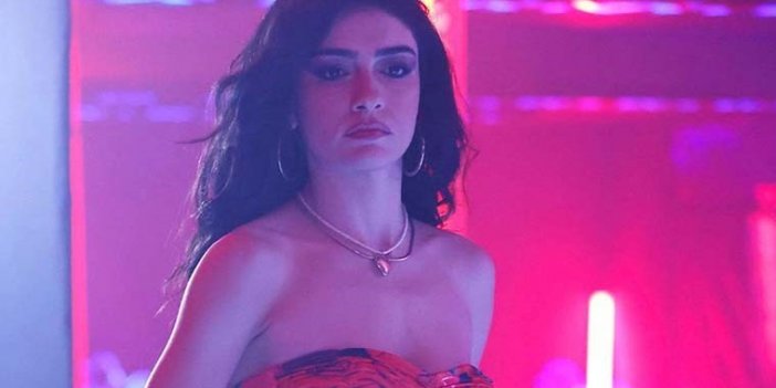 Hazar Ergüçlü'den bomba gönderme