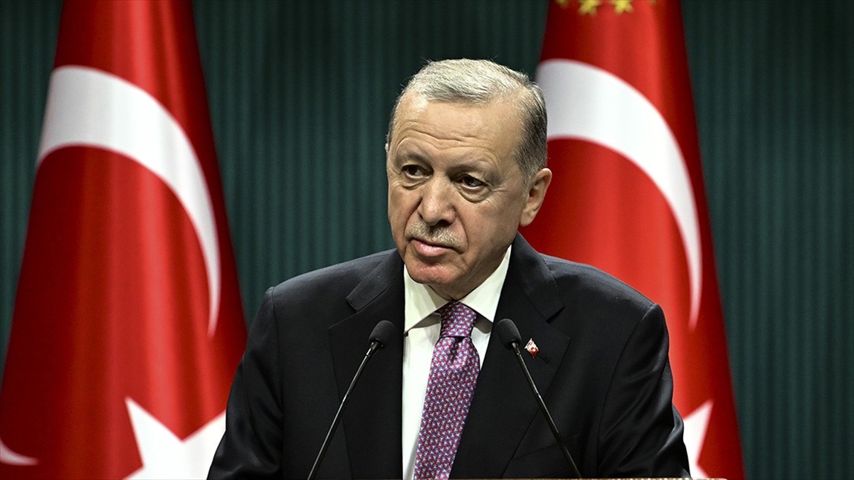 Cumhurbaşkanı Erdoğan'dan Alev Alatlı İçin Başsağlığı Mesajı