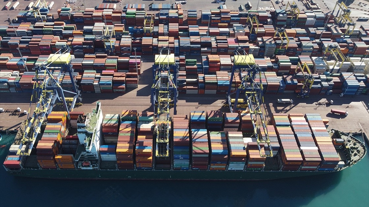 Batı Akdeniz'den Yılın İlk Ayında Yaklaşık 218 Milyon Dolarlık İhracat