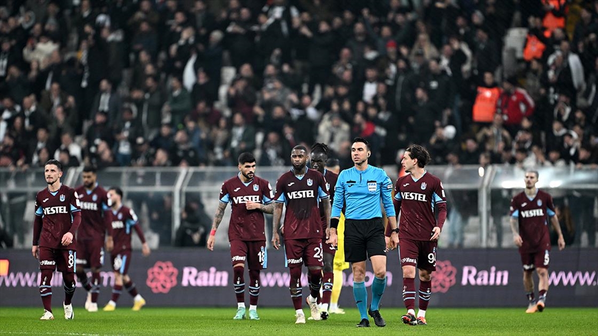 Trabzonspor, Ligde 300 Hafta Sonra Art Arda 4 Maç Kaybetti