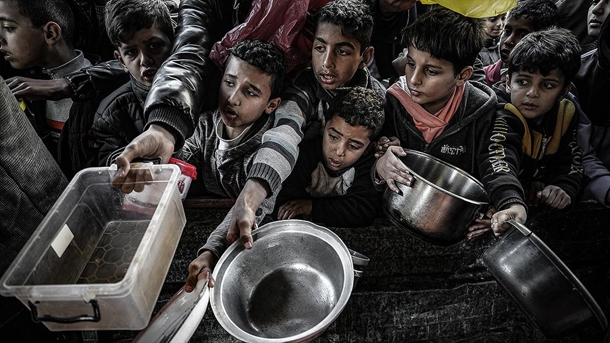 Filistin Sınır Kapıları İdaresi: Gıda Maddelerinin Tükendiği Gazze'ye Daha Çok Yardım Girmeli