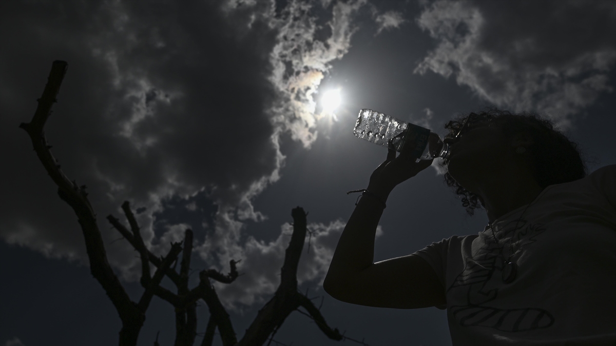Bazı Araştırmacılar Dünya'nın Düşünülenden Fazla Isındığı Görüşünde