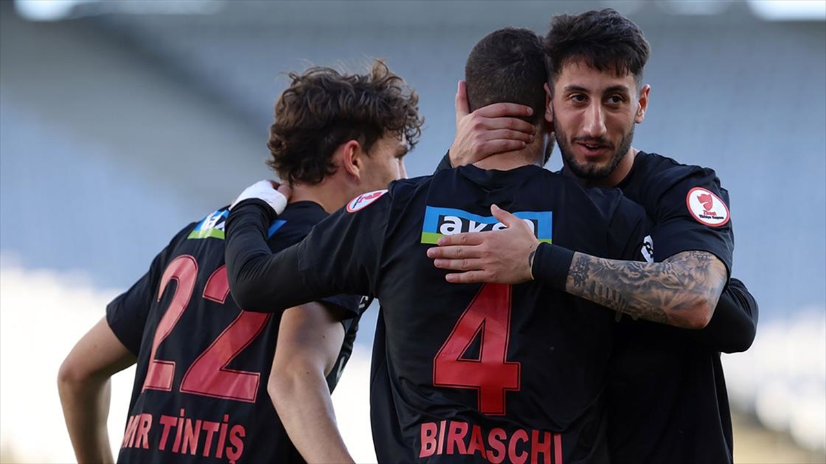 Ziraat Türkiye Kupasında Vavacars Fatih Karagümrük Çeyrek Finale Yükseldi