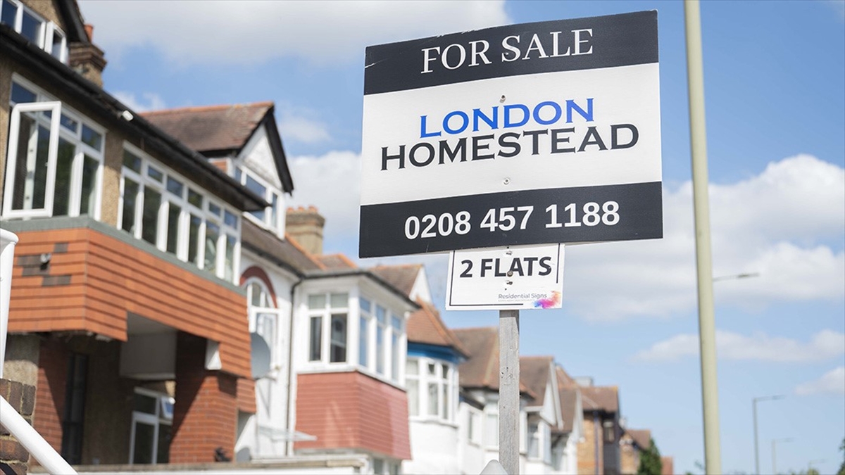 Birleşik Krallık'ta Konut Fiyatlarında Ocakta Son Bir Yılın En Büyük Artışı Görüldü