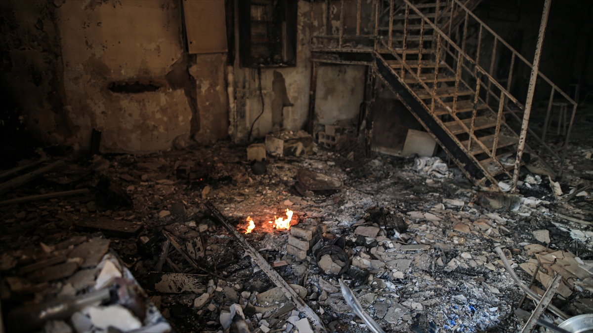 İsrail Ordusu Gazze Şeridi'nde 3 Bin Evi Yaktı