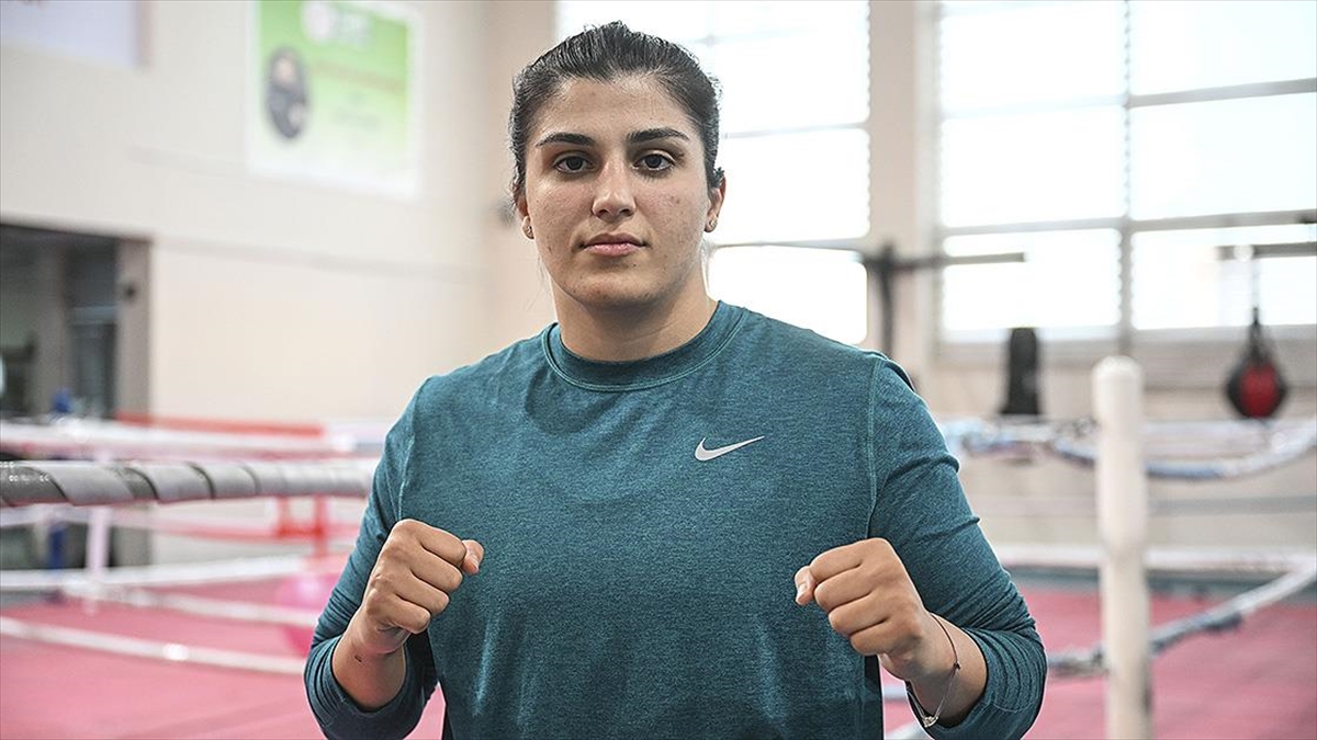 Olimpiyat Şampiyonu Busenaz Sürmeneli, Trabzonspor Kulübüyle Yollarını Ayrıldı