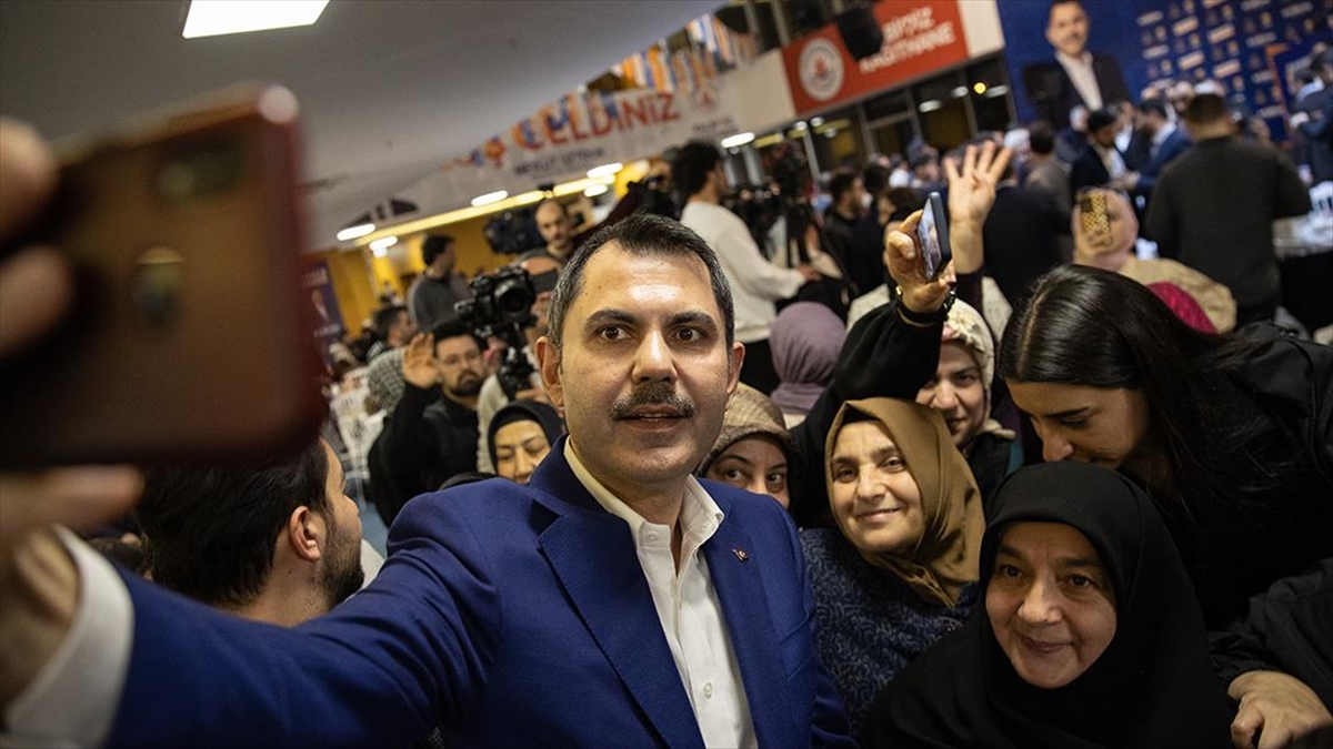 Murat Kurum Kağıthane'de Mahalle Başkanlarıyla Buluştu