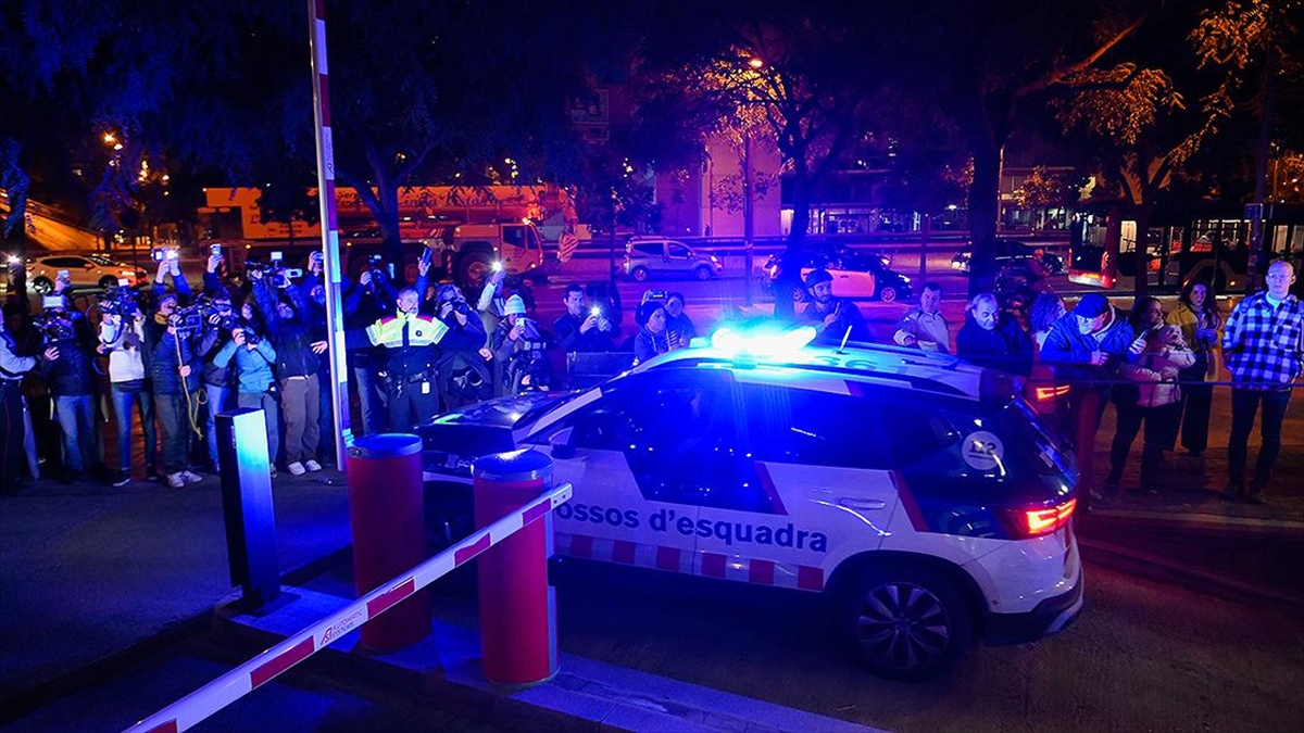 12 Yıla Kadar Hapsi İstenen Alves'in Davası Sona Erdi