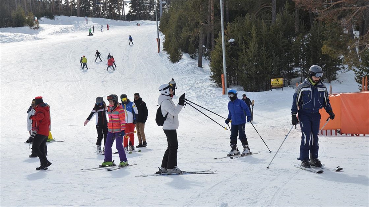 Sarıkamış Kayak Merkezi, İranlı Turistlerin Gözdesi Oldu