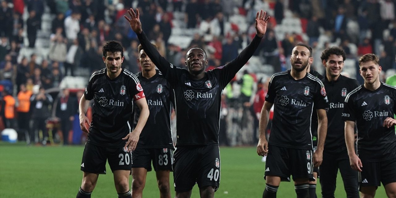 Beşiktaş, Süper Lig'de Yarın Kayserispor'un Konuğu Olacak