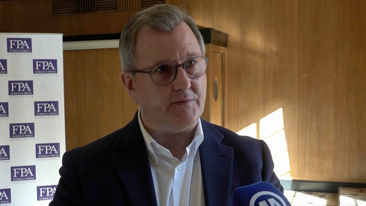 Kuzey İrlandalı Birlik Yanlısı DUP Liderine Göre Halk, İngiltere'nin Parçası Olarak Kalmak İstiyor