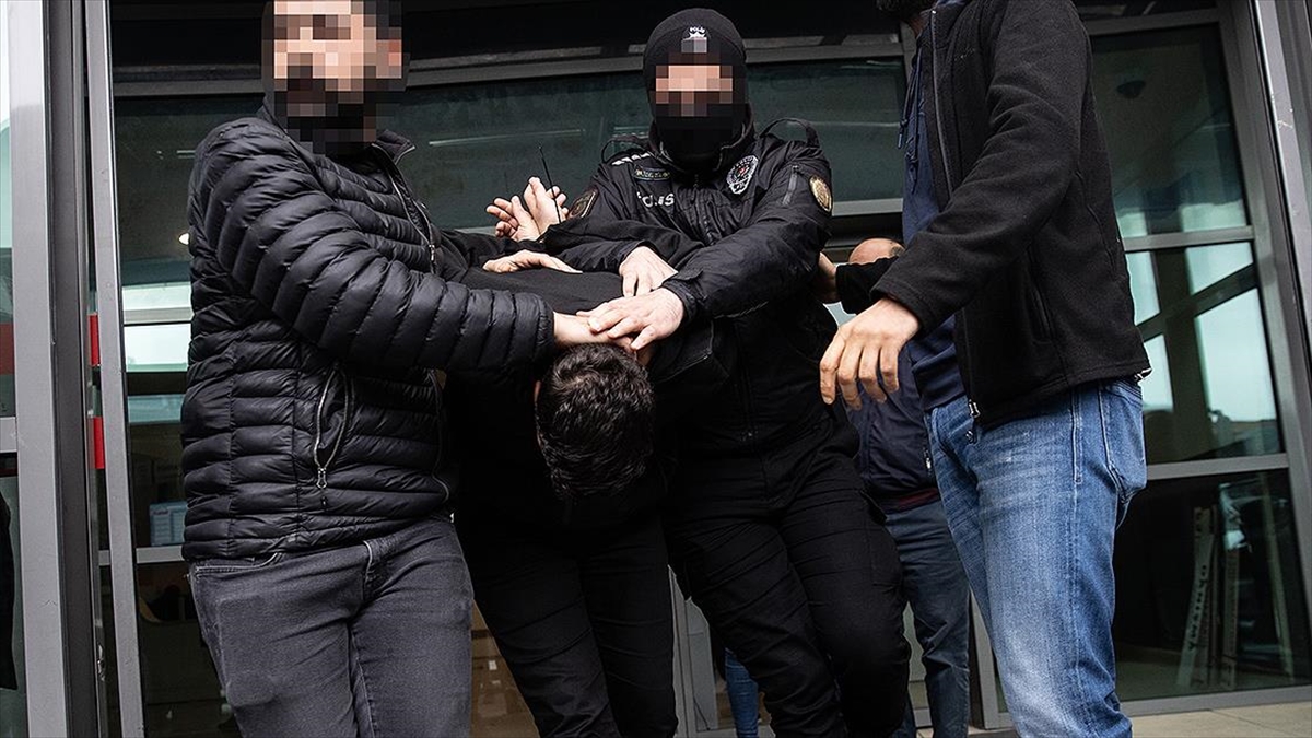 Küçükçekmece'deki Silahlı Saldırıya İlişkin 3 Şüpheli Tutuklandı