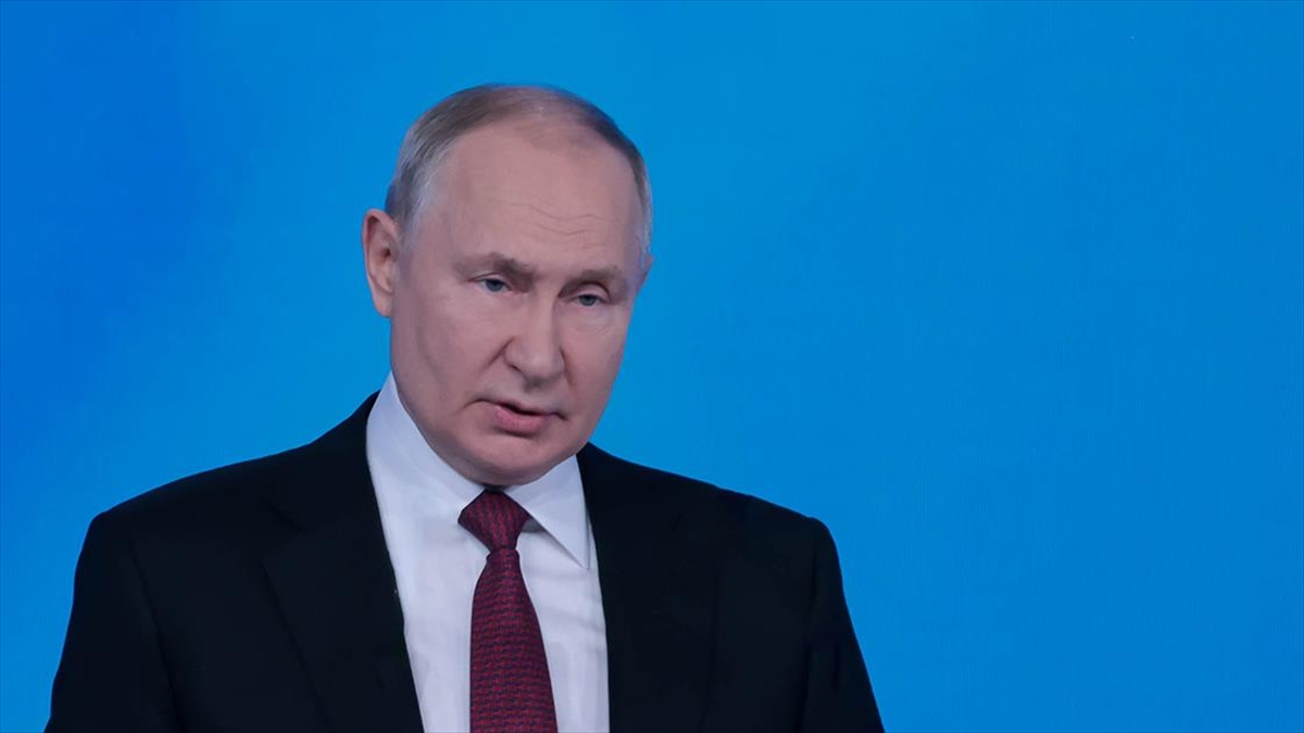 Putin, Rusya'nın Ukrayna'daki Eylemlerinde Geciktiğini Söyledi